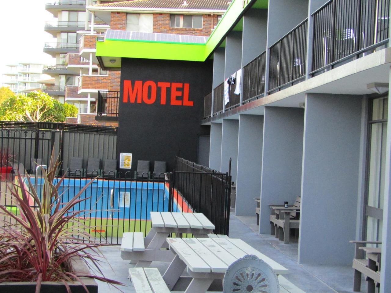 פורט מקווארי Le George Motel מראה חיצוני תמונה